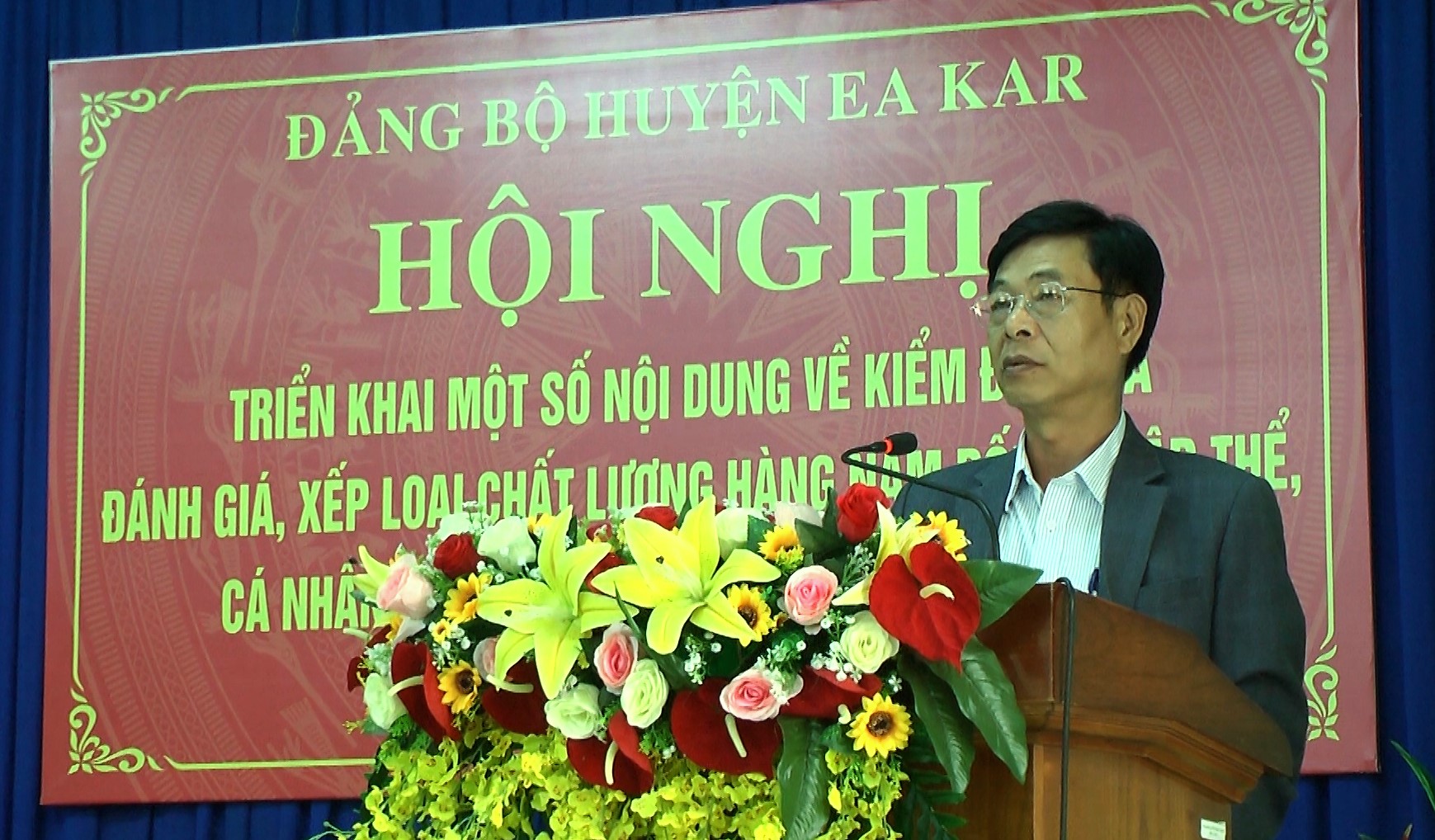 Huyện ủy tổ chức Hội nghị hướng dẫn bình xét, đánh giá.00_02_04_09.Still006